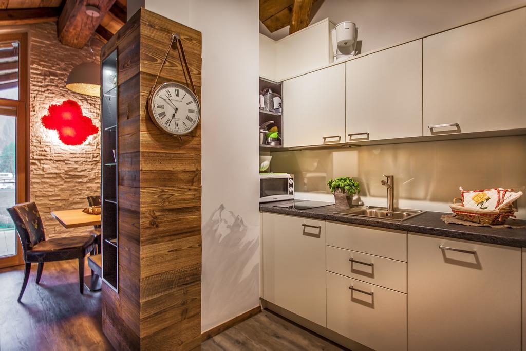 Chalet Stefan - Apartments La Villa  Room photo
